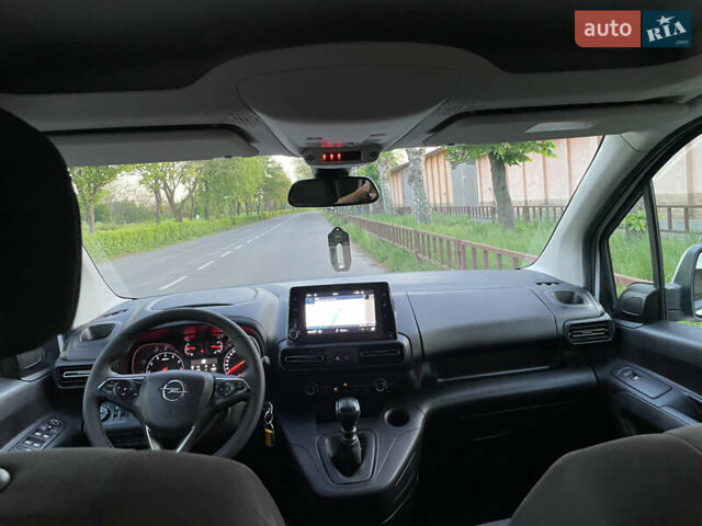Білий Опель Combo Life, об'ємом двигуна 1.5 л та пробігом 142 тис. км за 16500 $, фото 19 на Automoto.ua