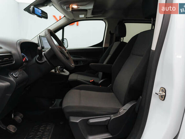 Білий Опель Combo Life, об'ємом двигуна 1.5 л та пробігом 23 тис. км за 20403 $, фото 15 на Automoto.ua