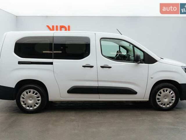 Білий Опель Combo Life, об'ємом двигуна 1.5 л та пробігом 23 тис. км за 20403 $, фото 16 на Automoto.ua