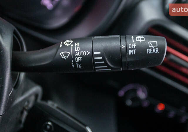 Белый Опель Combo Life, объемом двигателя 1.5 л и пробегом 112 тыс. км за 19020 $, фото 24 на Automoto.ua