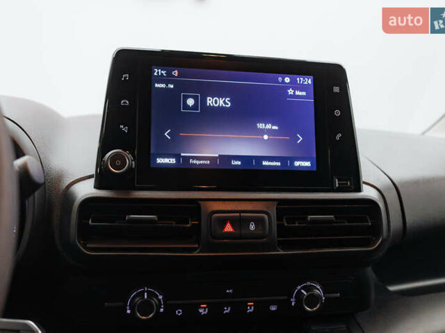 Білий Опель Combo Life, об'ємом двигуна 1.5 л та пробігом 23 тис. км за 20403 $, фото 9 на Automoto.ua