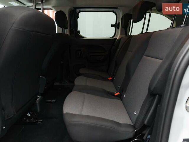 Білий Опель Combo Life, об'ємом двигуна 1.5 л та пробігом 23 тис. км за 20403 $, фото 14 на Automoto.ua