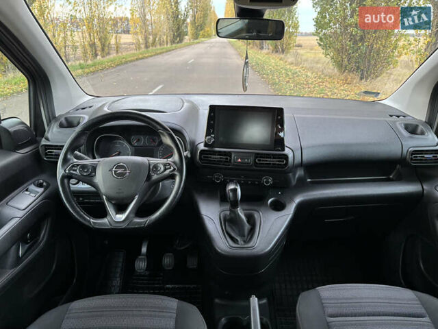 Бежевый Опель Combo Life, объемом двигателя 1.5 л и пробегом 188 тыс. км за 13500 $, фото 13 на Automoto.ua