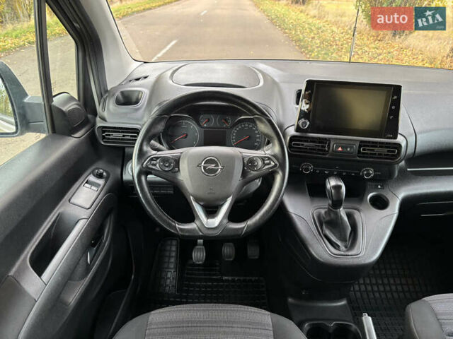 Бежевый Опель Combo Life, объемом двигателя 1.5 л и пробегом 188 тыс. км за 13500 $, фото 21 на Automoto.ua