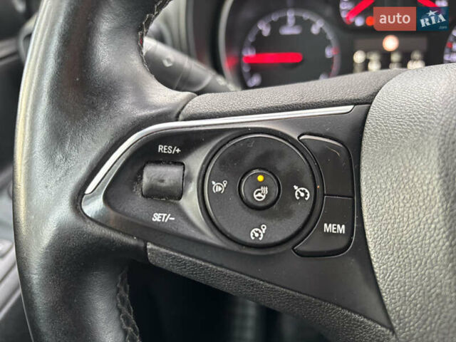 Бежевый Опель Combo Life, объемом двигателя 1.5 л и пробегом 188 тыс. км за 13500 $, фото 17 на Automoto.ua