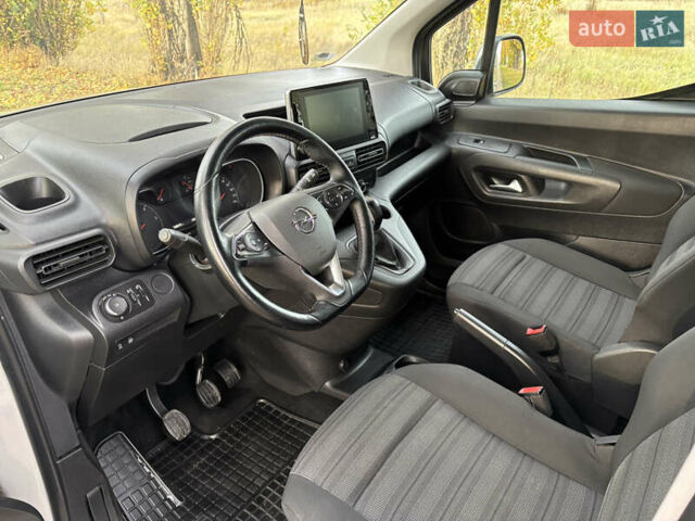 Бежевый Опель Combo Life, объемом двигателя 1.5 л и пробегом 188 тыс. км за 13500 $, фото 10 на Automoto.ua