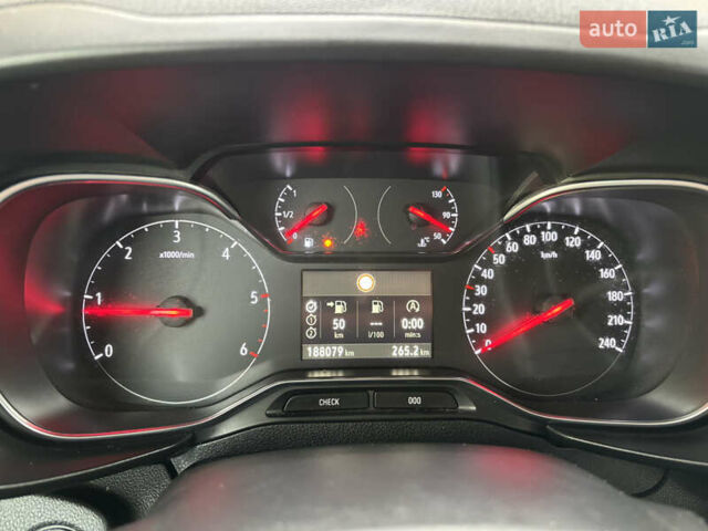 Бежевый Опель Combo Life, объемом двигателя 1.5 л и пробегом 188 тыс. км за 13500 $, фото 23 на Automoto.ua