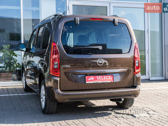 Коричневый Опель Combo Life, объемом двигателя 1.5 л и пробегом 54 тыс. км за 20359 $, фото 5 на Automoto.ua