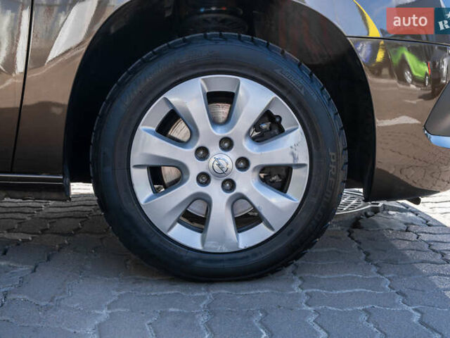 Коричневый Опель Combo Life, объемом двигателя 1.5 л и пробегом 54 тыс. км за 20359 $, фото 4 на Automoto.ua