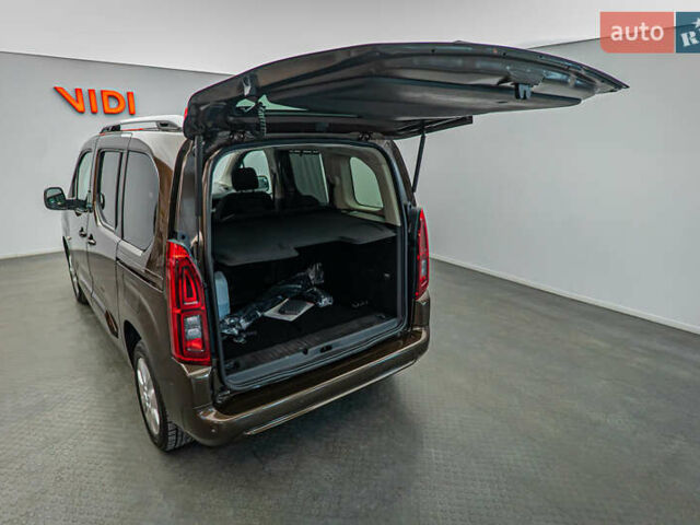 Опель Combo Life, объемом двигателя 1.5 л и пробегом 54 тыс. км за 20759 $, фото 6 на Automoto.ua