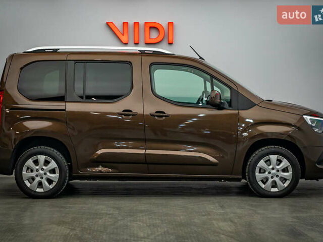 Опель Combo Life, объемом двигателя 1.5 л и пробегом 54 тыс. км за 20759 $, фото 3 на Automoto.ua