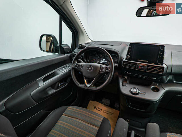 Опель Combo Life, объемом двигателя 1.5 л и пробегом 54 тыс. км за 20759 $, фото 10 на Automoto.ua