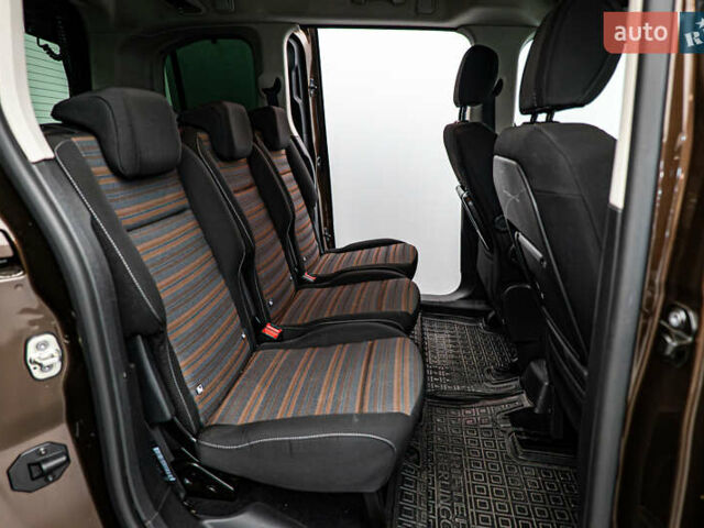 Опель Combo Life, объемом двигателя 1.5 л и пробегом 54 тыс. км за 20759 $, фото 20 на Automoto.ua