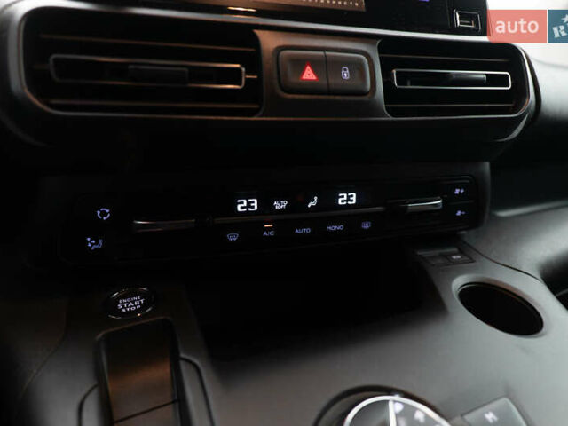 Опель Combo Life, объемом двигателя 1.5 л и пробегом 54 тыс. км за 20759 $, фото 17 на Automoto.ua