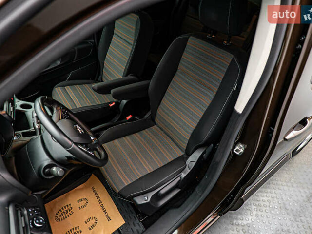 Опель Combo Life, объемом двигателя 1.5 л и пробегом 54 тыс. км за 20759 $, фото 8 на Automoto.ua