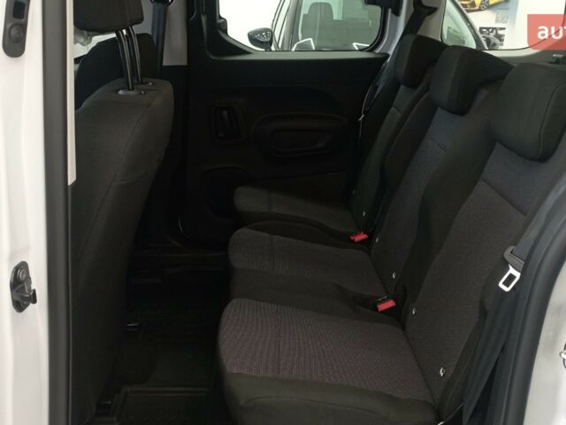 Опель Combo Life 2025 в Кропивницком (Кировограде) на Automoto.ua Опель Combo Life, объемом двигателя 1.5 л и пробегом 0 тыс. км за 23842 $, фото 6 на Automoto.ua