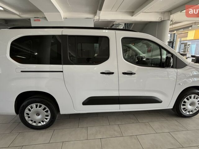 Опель Combo Life, объемом двигателя 1.5 л и пробегом 0 тыс. км за 28131 $, фото 1 на Automoto.ua