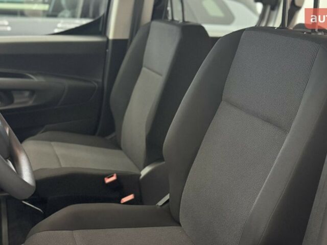 Опель Combo Life, объемом двигателя 1.5 л и пробегом 0 тыс. км за 25408 $, фото 15 на Automoto.ua