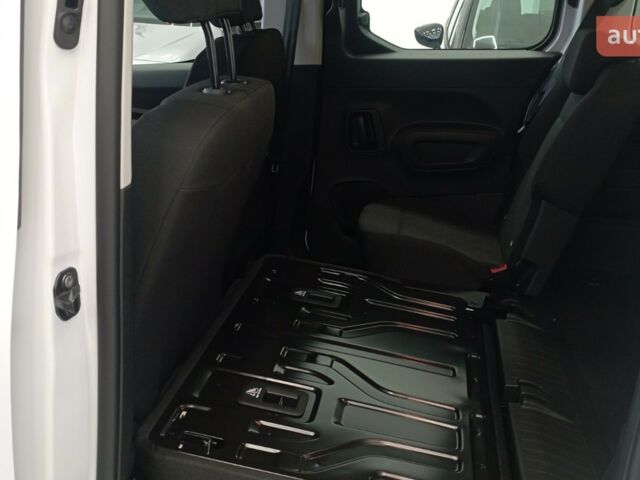 Опель Combo Life 2025 в Кропивницком (Кировограде) на Automoto.ua Опель Combo Life, объемом двигателя 1.5 л и пробегом 0 тыс. км за 23842 $, фото 8 на Automoto.ua