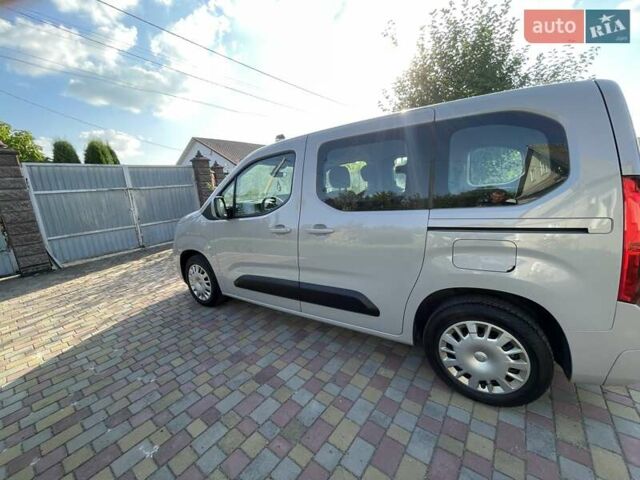 Сірий Опель Combo Life, об'ємом двигуна 0 л та пробігом 183 тис. км за 12300 $, фото 3 на Automoto.ua
