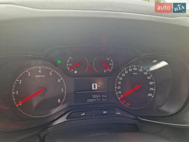 Сірий Опель Combo Life, об'ємом двигуна 1.56 л та пробігом 90 тис. км за 16900 $, фото 12 на Automoto.ua