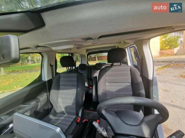 Сірий Опель Combo Life, об'ємом двигуна 1.56 л та пробігом 90 тис. км за 16900 $, фото 11 на Automoto.ua