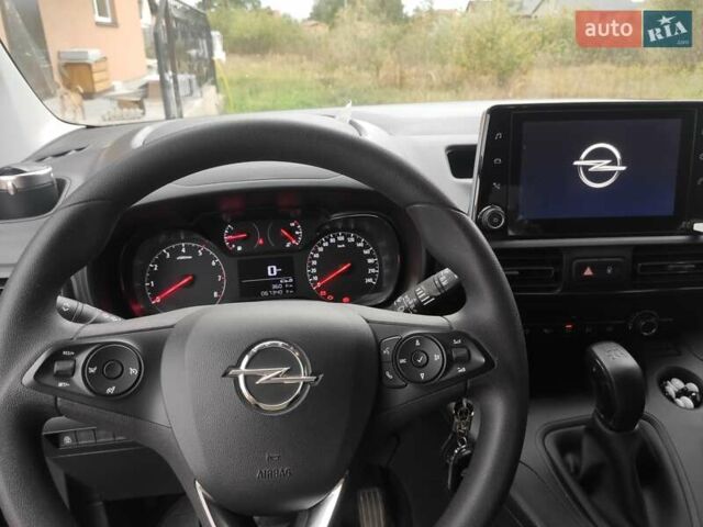 Сірий Опель Combo Life, об'ємом двигуна 1.56 л та пробігом 67 тис. км за 21000 $, фото 10 на Automoto.ua