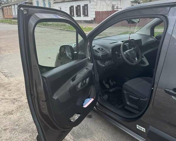 Сірий Опель Combo Life, об'ємом двигуна 1.56 л та пробігом 6 тис. км за 21000 $, фото 8 на Automoto.ua