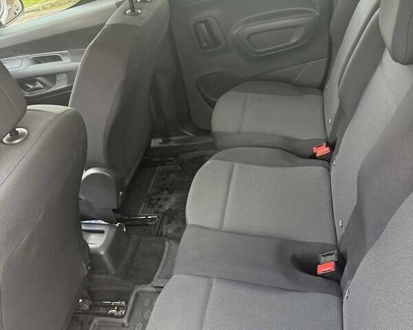 Сірий Опель Combo Life, об'ємом двигуна 1.56 л та пробігом 6 тис. км за 21000 $, фото 10 на Automoto.ua