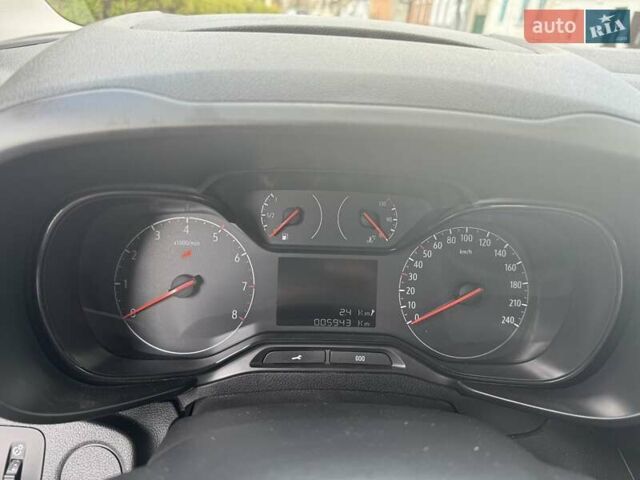 Сірий Опель Combo Life, об'ємом двигуна 1.56 л та пробігом 6 тис. км за 21000 $, фото 4 на Automoto.ua