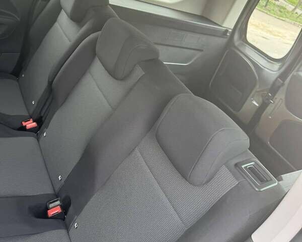 Сірий Опель Combo Life, об'ємом двигуна 1.56 л та пробігом 6 тис. км за 21000 $, фото 11 на Automoto.ua