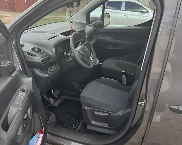 Сірий Опель Combo Life, об'ємом двигуна 1.56 л та пробігом 6 тис. км за 21000 $, фото 9 на Automoto.ua