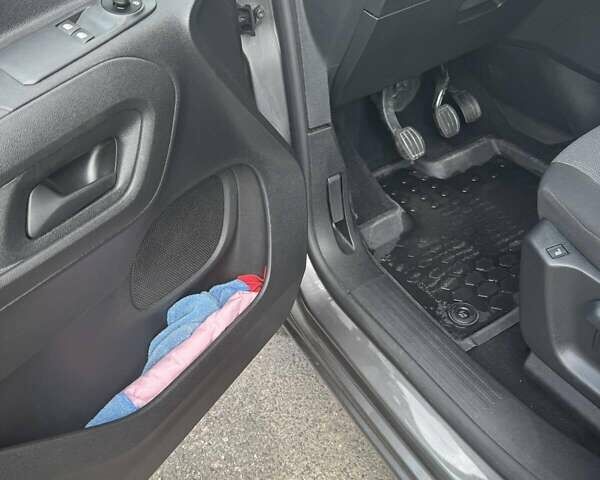 Сірий Опель Combo Life, об'ємом двигуна 1.56 л та пробігом 6 тис. км за 21000 $, фото 5 на Automoto.ua