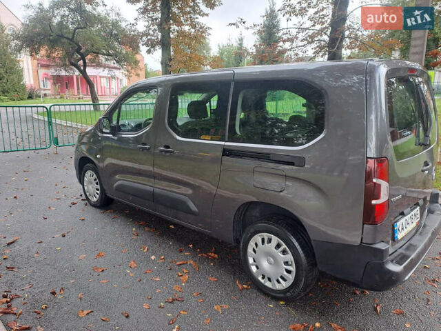 Сірий Опель Combo Life, об'ємом двигуна 1.5 л та пробігом 55 тис. км за 15950 $, фото 8 на Automoto.ua