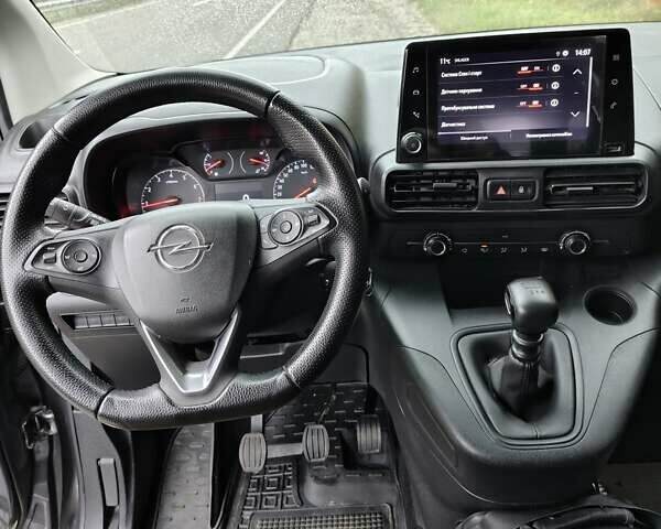 Сірий Опель Combo Life, об'ємом двигуна 1.5 л та пробігом 54 тис. км за 23200 $, фото 5 на Automoto.ua