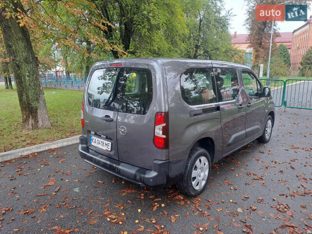 Сірий Опель Combo Life, об'ємом двигуна 1.5 л та пробігом 55 тис. км за 15950 $, фото 5 на Automoto.ua