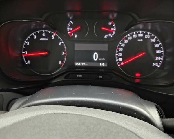 Сірий Опель Combo Life, об'ємом двигуна 1.5 л та пробігом 54 тис. км за 23200 $, фото 16 на Automoto.ua