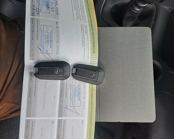 Сірий Опель Combo Life, об'ємом двигуна 1.5 л та пробігом 55 тис. км за 15950 $, фото 16 на Automoto.ua