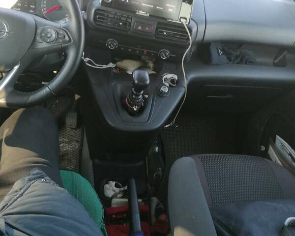 Серый Опель Combo Life, объемом двигателя 1.5 л и пробегом 32 тыс. км за 23332 $, фото 27 на Automoto.ua