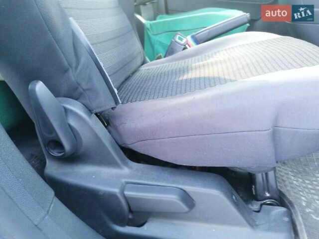 Серый Опель Combo Life, объемом двигателя 1.5 л и пробегом 32 тыс. км за 23332 $, фото 23 на Automoto.ua