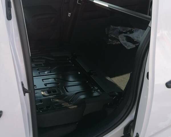 Серый Опель Combo Life, объемом двигателя 1.5 л и пробегом 32 тыс. км за 23332 $, фото 6 на Automoto.ua