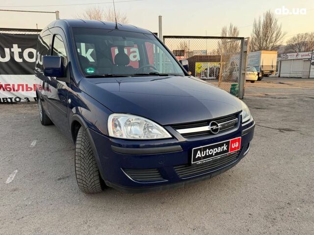 Синій Опель Combo Life, об'ємом двигуна 1.6 л та пробігом 119 тис. км за 5990 $, фото 6 на Automoto.ua