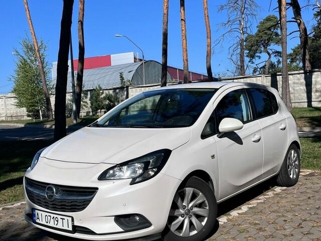 Белый Опель Corsa-e, объемом двигателя 1.4 л и пробегом 147 тыс. км за 9000 $, фото 2 на Automoto.ua