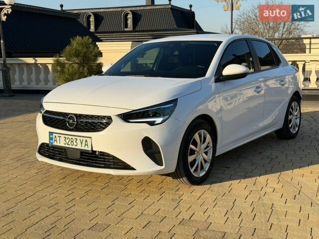 Белый Опель Corsa-e, объемом двигателя 0 л и пробегом 57 тыс. км за 12800 $, фото 3 на Automoto.ua