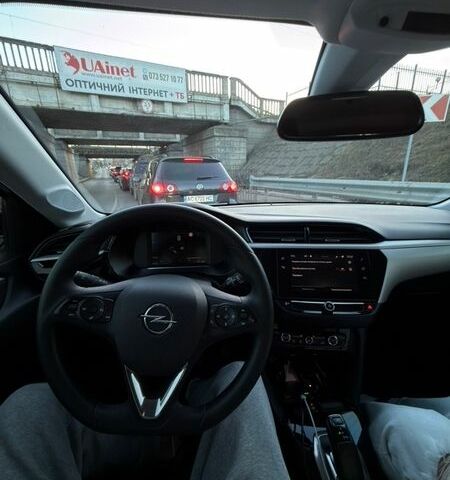 Белый Опель Corsa-e, объемом двигателя 0 л и пробегом 87 тыс. км за 13700 $, фото 10 на Automoto.ua