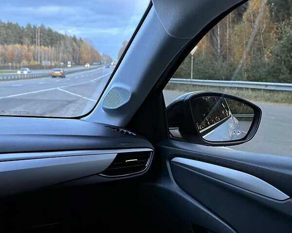 Белый Опель Corsa-e, объемом двигателя 0 л и пробегом 80 тыс. км за 16450 $, фото 27 на Automoto.ua