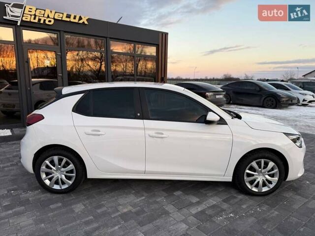Белый Опель Corsa-e, объемом двигателя 0 л и пробегом 57 тыс. км за 13299 $, фото 6 на Automoto.ua