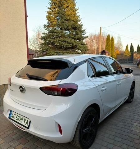 Белый Опель Corsa-e, объемом двигателя 0 л и пробегом 87 тыс. км за 13700 $, фото 4 на Automoto.ua