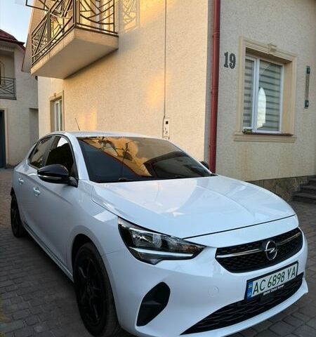Белый Опель Corsa-e, объемом двигателя 0 л и пробегом 87 тыс. км за 13700 $, фото 1 на Automoto.ua
