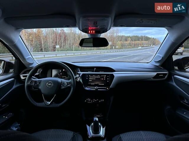 Белый Опель Corsa-e, объемом двигателя 0 л и пробегом 80 тыс. км за 16450 $, фото 25 на Automoto.ua